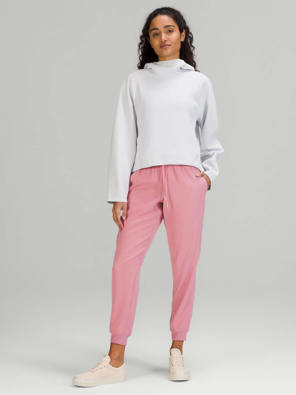 Nwt! Lululemon On The Fly Joggers 28" Woven In Pink Taupe Size 4